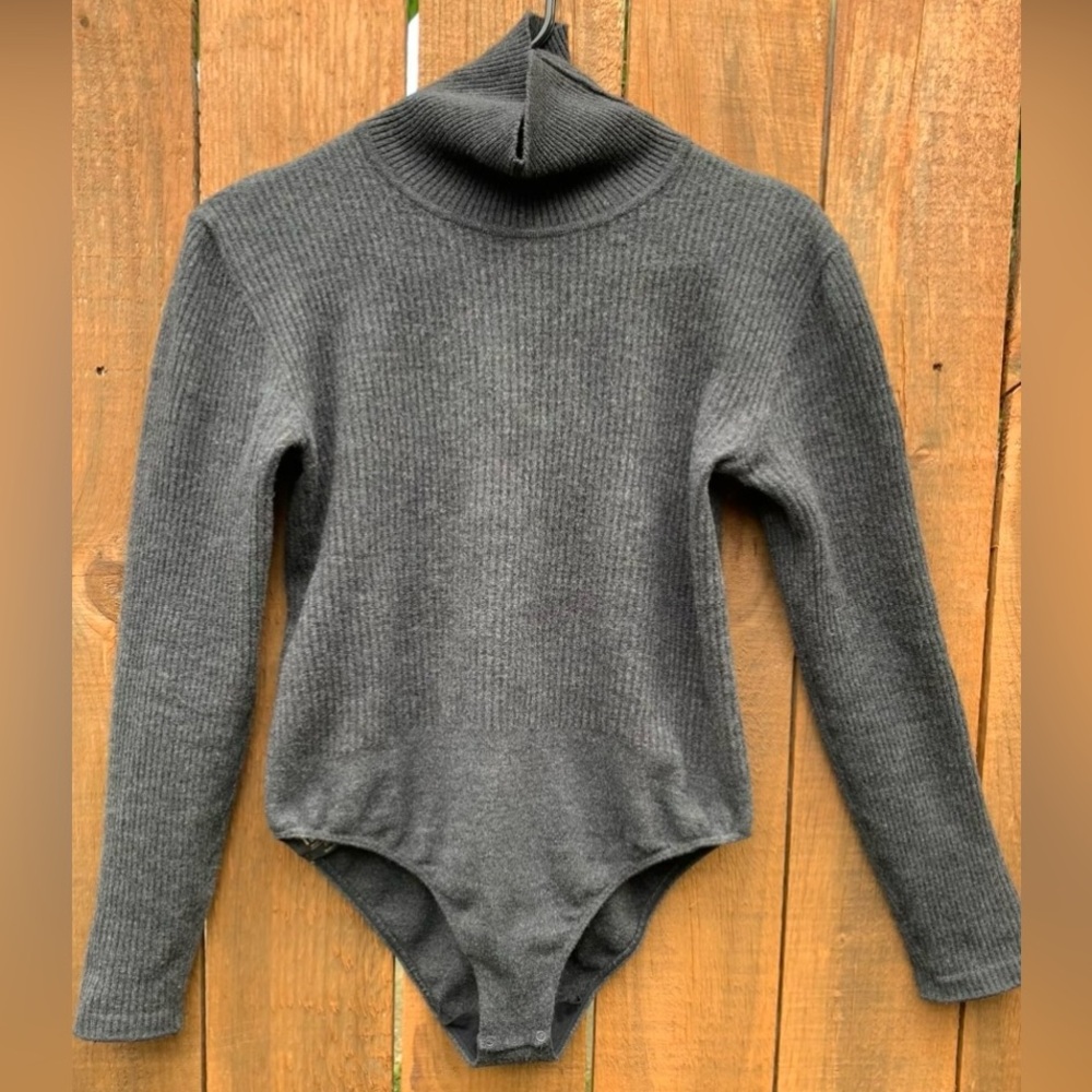 Wolford Merino turtleneck bodysuit in size small.